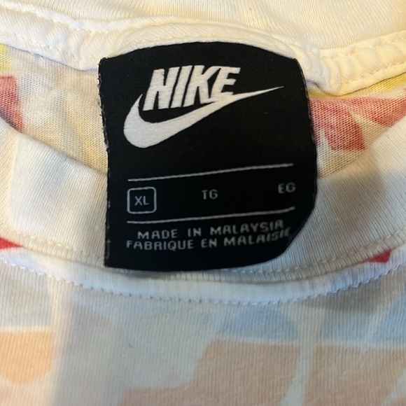 Nike tank top - Picture 2 of 3